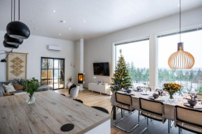 Arctic Juniper City Villa